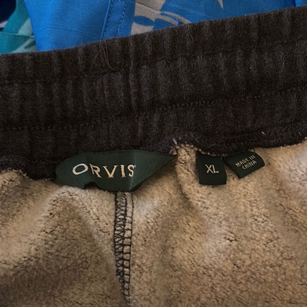 Men's Grey Orvis sweatpants - Picture 4 of 4
